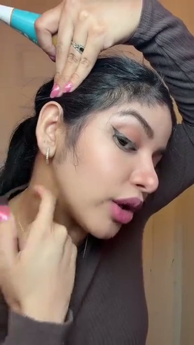 Usuaria mostrando la crema Professional Hair (3 de 12)